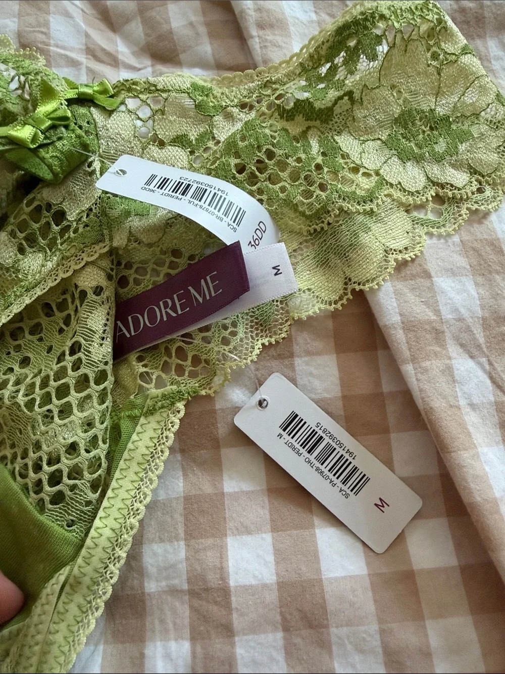 Adore Me Green Lace Underwire Bra & Thong Set 36DD/Medium NWT